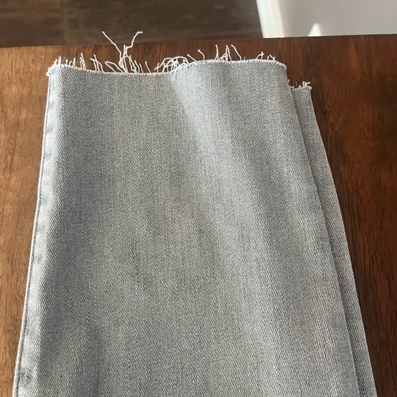 Gap Mid Rise True Skinny Ankle light grey jeans - Picture 3 of 5